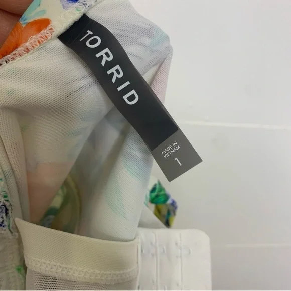 Torrid floral peplum swim top 1X - Picture 8 of 12